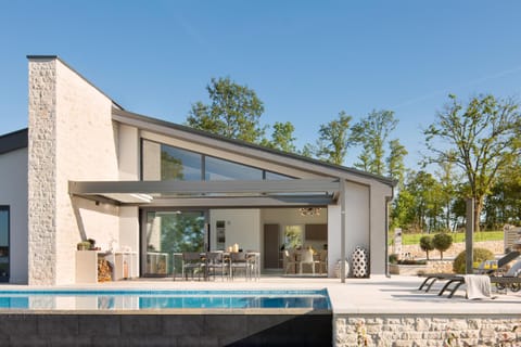 Property building, Swimming pool