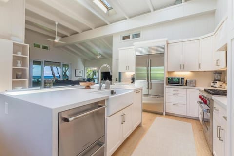 Camp Alealea 1 home House in Tunnels Beach