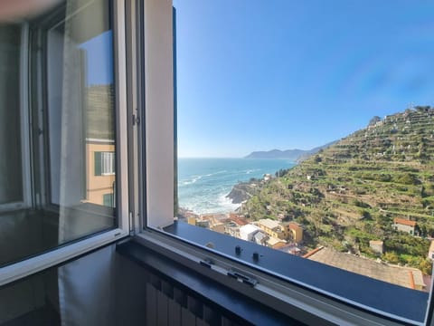 View (from property/room), Mountain view, Sea view