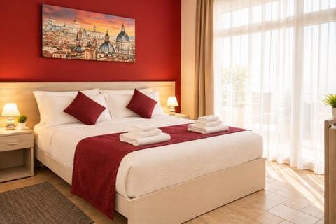 Bed, Decorative detail, locker