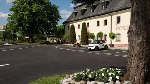 Facade/entrance, Other