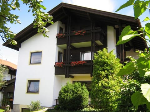 Haus Scheucher - Chiemgau Karte Apartment in Berchtesgadener Land