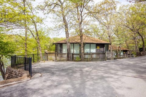 Unit 30 - Treetop 2 Bedroom Villa House in Village Four Seasons