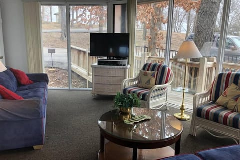 Unit 30 - Treetop 2 Bedroom Villa House in Village Four Seasons