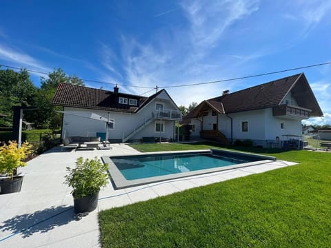 Property building, Pool view, Swimming pool