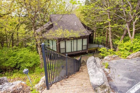 Unit 57 - Treeloft 3 Bedroom Villa House in Village Four Seasons