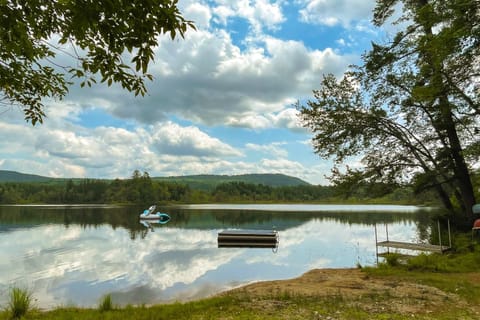 Cozy in the Woods House in Madison