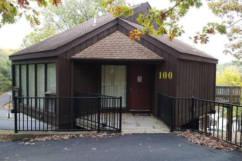 Unit 100 - Treeloft 3 Bedroom Villa House in Village Four Seasons