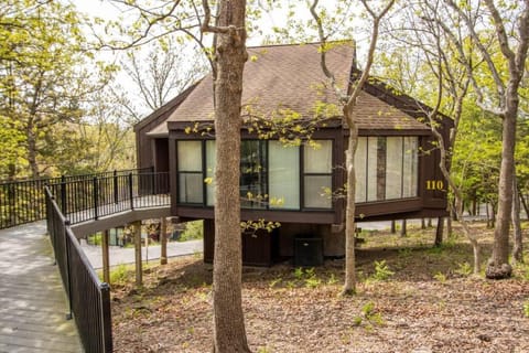 Unit 110 - Treeloft 3 Bedroom Villa House in Village Four Seasons