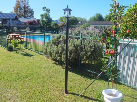 Colonial Court Motel Motel in Cambridge