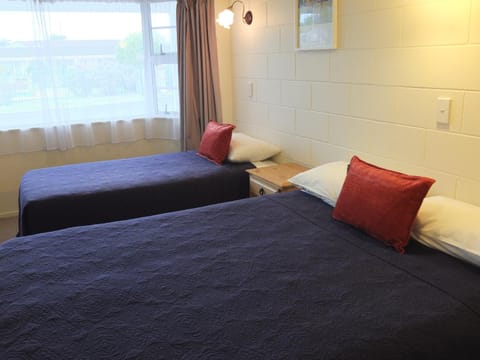 Colonial Court Motel Motel in Cambridge