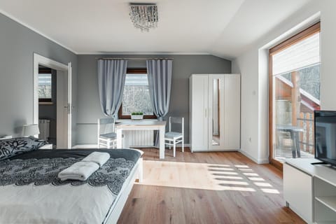 Living room, Photo of the whole room
