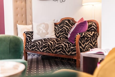 Lobby or reception, Seating area