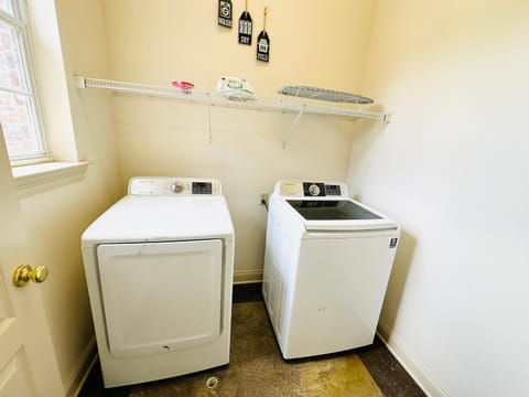 Chateau 11 Apartment in Mississippi