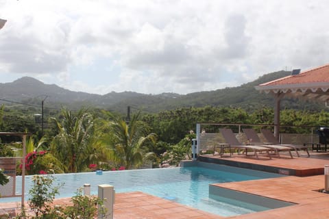 Day, Natural landscape, Mountain view, Pool view, Swimming pool, sunbed