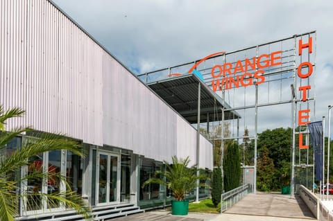 Facade/entrance