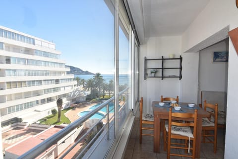 View (from property/room), Balcony/Terrace, Sea view