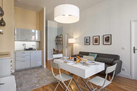 Appartement Cathala - Welkeys Apartment in Marseille