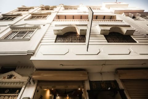 Property building, Facade/entrance