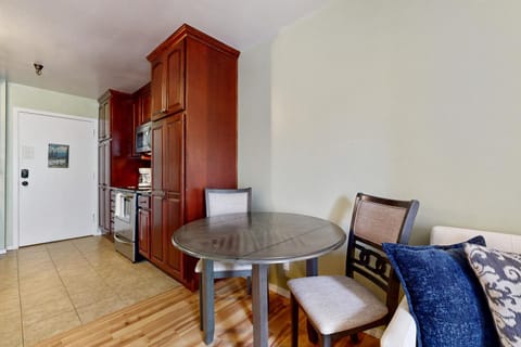 Elkhorn Angani 54 Hotel in Elkhorn Village