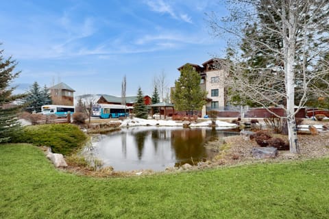 Elkhorn Angani 54 Hotel in Elkhorn Village