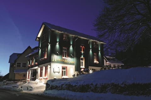 Neighbourhood, Winter
