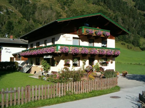 Facade/entrance, Summer
