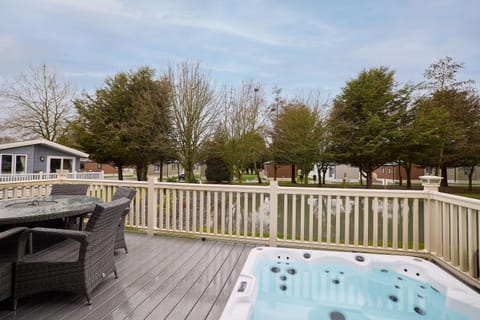 Patio, Hot Tub, furniture