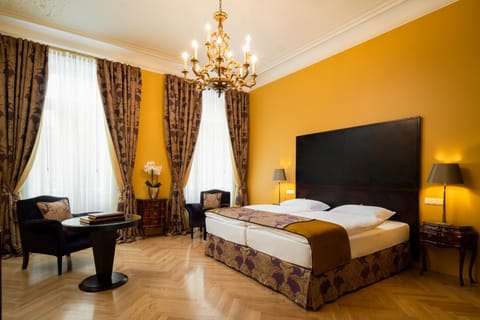 Photo of the whole room, Decorative detail, Seating area, Bedroom