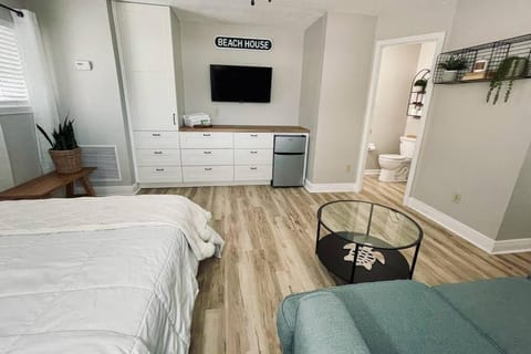 Luxurious Ocean View Getaway!! Entire Home! House in Jacksonville Beach