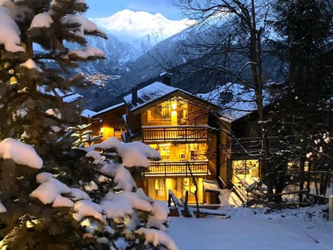 Chalet au centre de Courchevel Village pour 12 pers avec Sauna et Wifi - FR-1-562-50 Chalet in Saint-Bon-Tarentaise