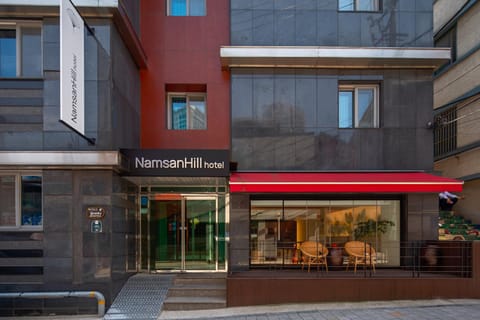 Property building, Facade/entrance