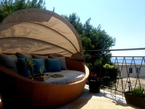 Balcony/Terrace, Balcony/Terrace, Seating area, Sea view, Sea view, Sunset