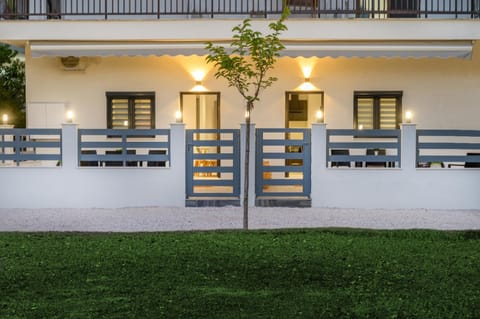 Property building, Garden