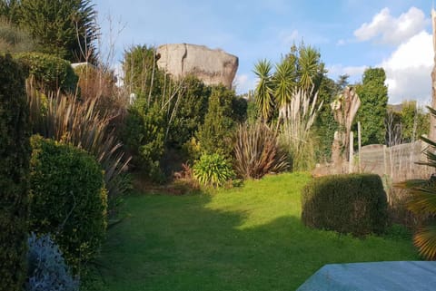 Maison 6 pers, avec jardin clos au centre de Trégastel, à 500m de la plage - Réf 179 Villa in Trégastel