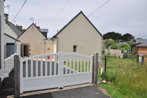 Belle maison avec jardin clos proche plage à l'ILE GRANDE - Réf 291 Villa in Brittany