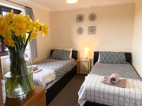 Ty'n Rardd Farmhouse mountain views secure garden House in Wales