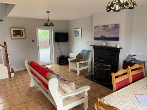 Cozy Coastal Cottage in Ballinskelligs, Kerry House in County Kerry