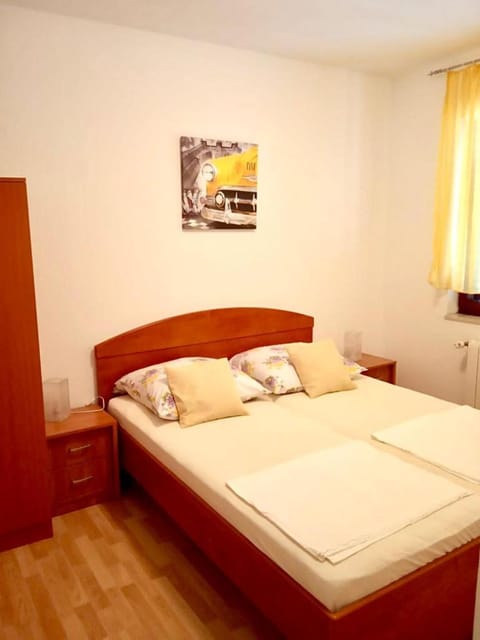 Apartment Neda Apartment in Podstrana