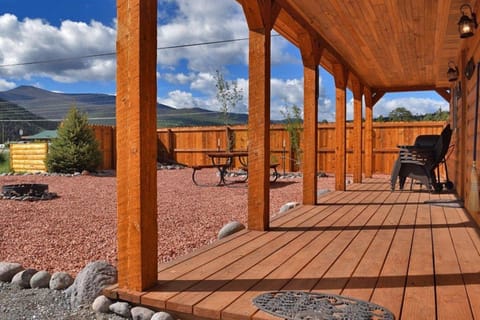 Mountain View Cabin Cabin in South Fork