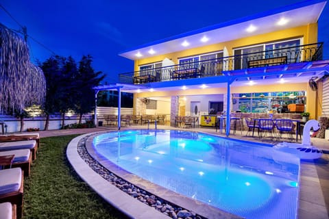 ALDEBARAN HOMES Apartment hotel in Limenaria