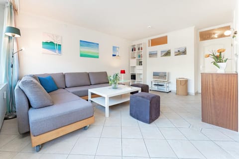 Appartementhaus Terrassenhügel Strandhüpfer Apartment in Scharbeutz