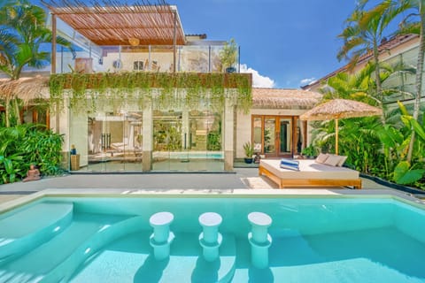 Villa Florence - 3BDR Luxury Villa, Private Pool, Walk to the Beach Villa in Kuta