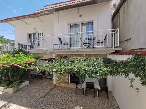 Property building, Patio, Facade/entrance, Day, View (from property/room), Balcony/Terrace