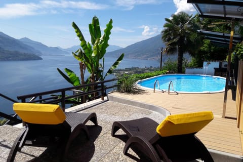 Lake view, Swimming pool