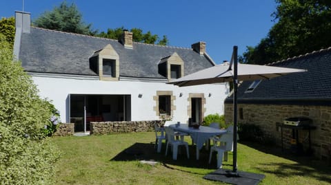 Belle longère en campagne à Larmor Baden House in Brittany