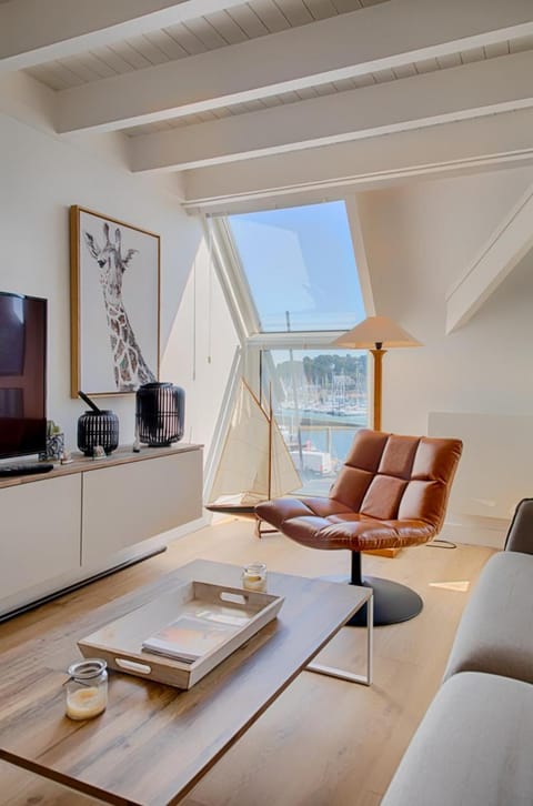 Living room, Sea view