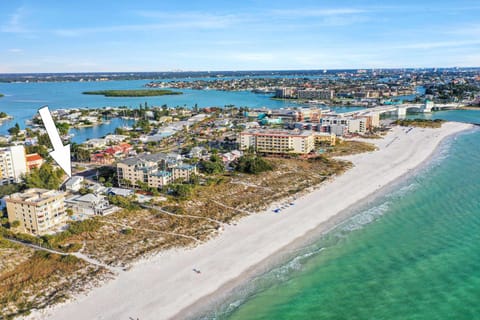 Sol Mate Beach Cottage House in Madeira Beach