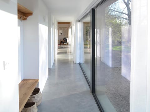 High Cogges Farm Holiday Cottages - The Cart Shed House in West Oxfordshire District