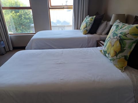 Karoo Sun Guest House Bed and Breakfast in Western Cape